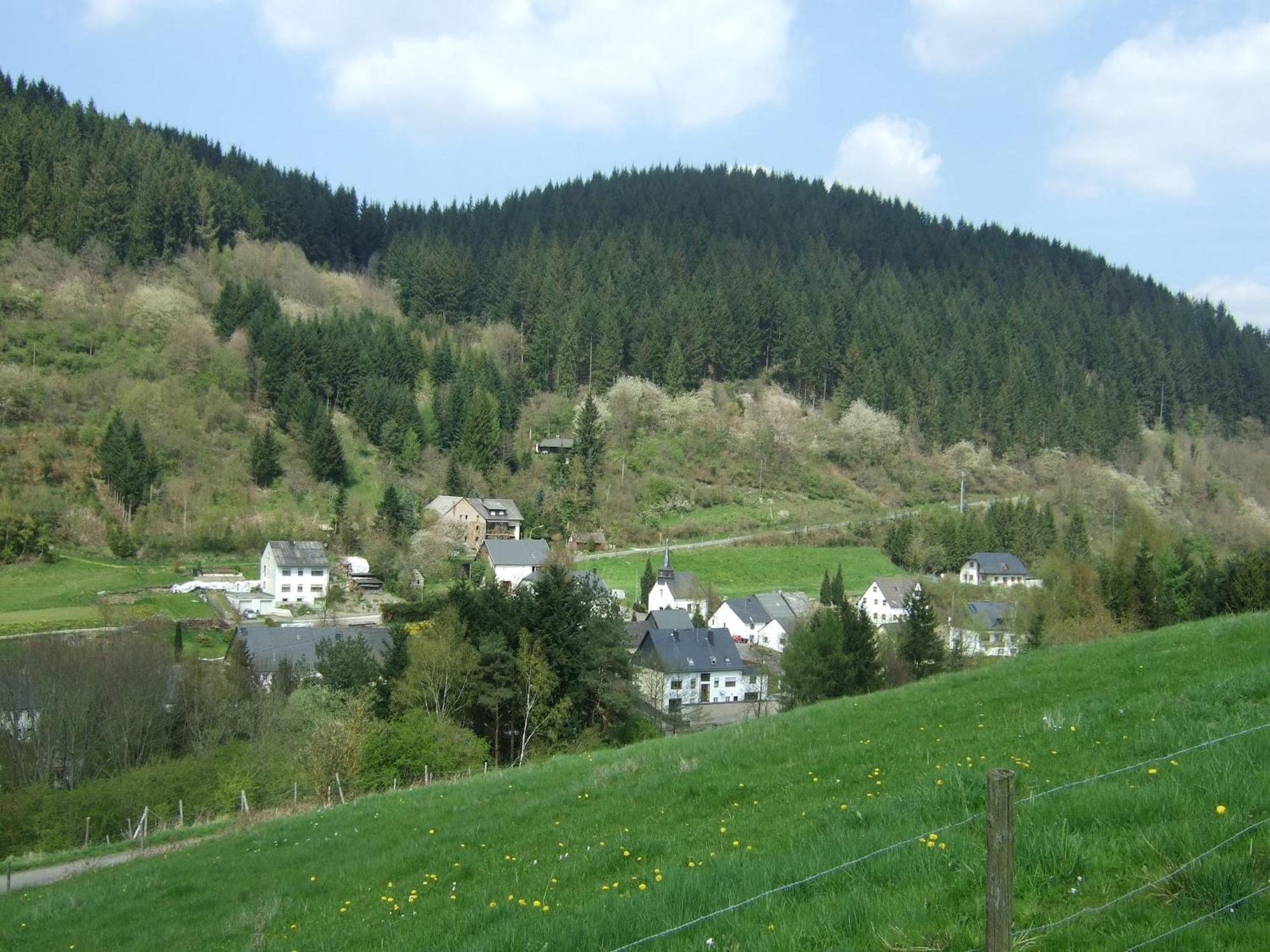 A Modern Apartment In The Hunsr Ck Region S Romantic Drohn Valley Merschbach Exteriér fotografie